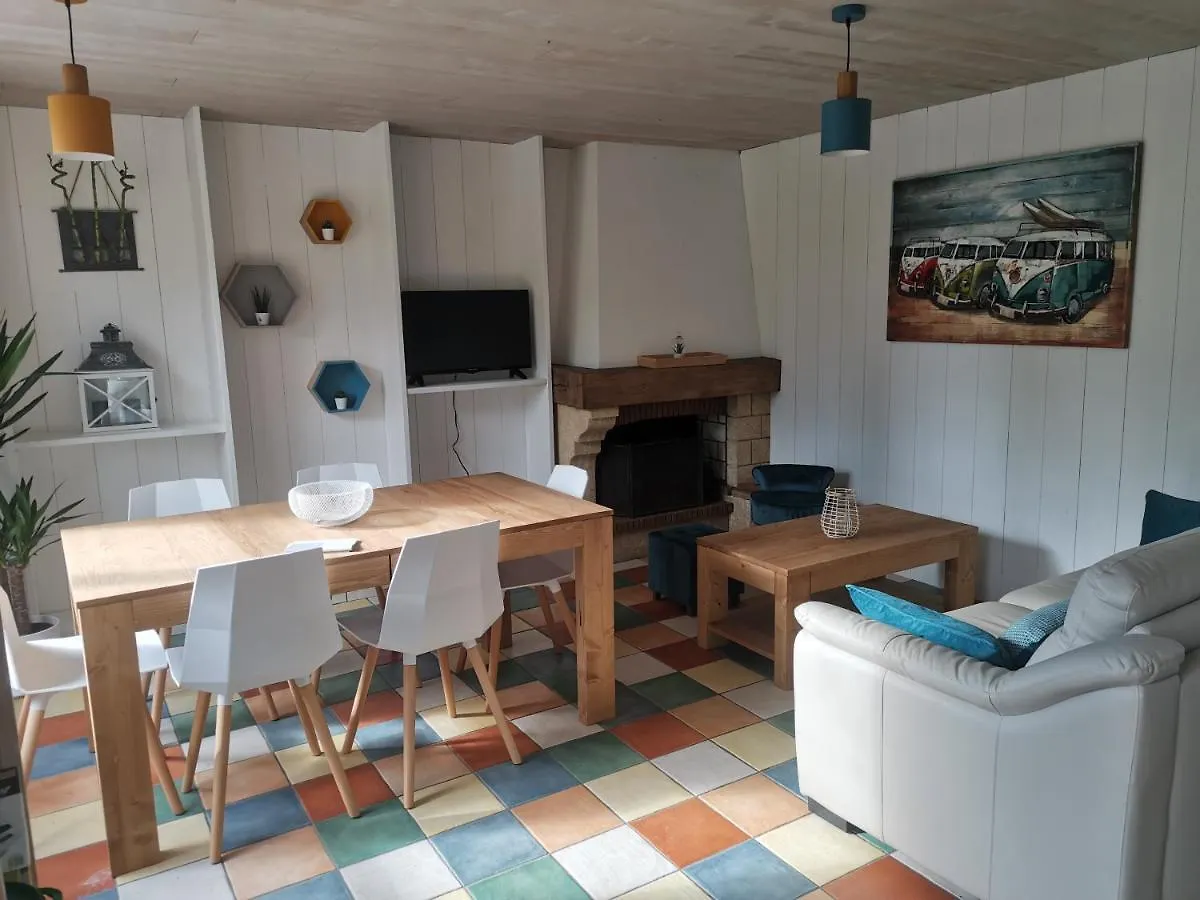 Holiday home Gites La Rifflais Langrolay France